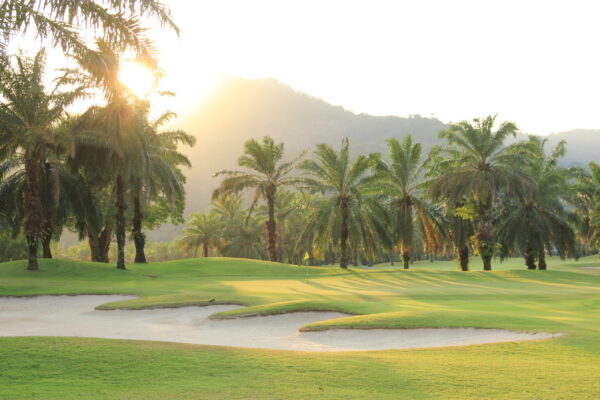 Phuket Golf Club i maleriske palme omgivelser - Loch Palm Golf Club på Phuket